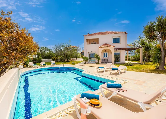 Maia Villa Fánai